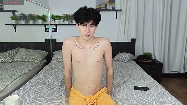 Cute Mike online show from November 15, 12:41 am