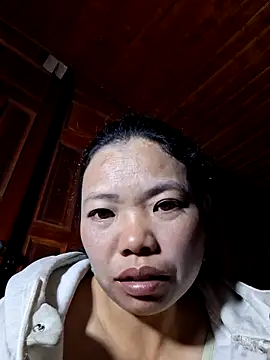 Snapshot of miomio-12 chatting on October 9, 9:24 pm miomio-12 online show from October 9, 9:24 pm