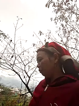 Snapshot of miomio-12 chatting on October 21, 12:22 am miomio-12 online show from October 21, 12:22 am