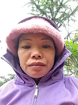 Snapshot of miomio-12 chatting on October 22, 1:06 am miomio-12 online show from October 22, 1:06 am