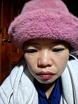 Snapshot of miomio-12 chatting on October 25, 9:42 pm miomio-12 online show from October 25, 9:42 pm