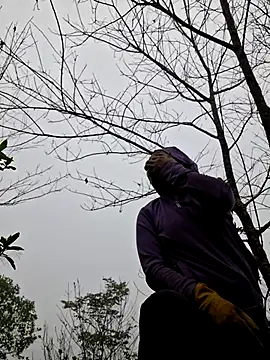 Snapshot of miomio-12 chatting on October 31, 9:32 am miomio-12 online show from October 31, 9:32 am