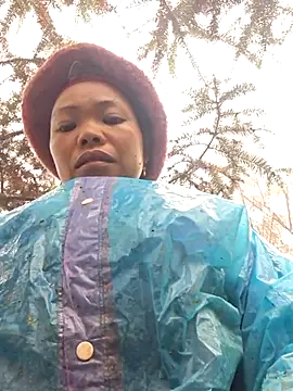 Snapshot of miomio-12 chatting on November 3, 1:40 am miomio-12 online show from November 3, 1:40 am