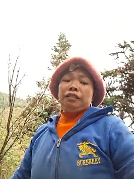 Snapshot of miomio-12 chatting on November 4, 3:05 am miomio-12 online show from November 4, 3:05 am