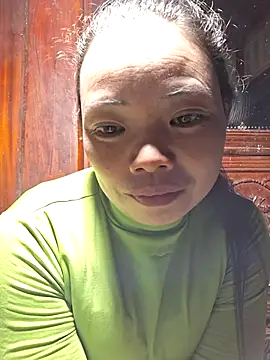 Snapshot of miomio-12 chatting on November 7, 1:44 pm miomio-12 online show from November 7, 1:44 pm