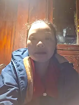 Snapshot of miomio-12 chatting on November 11, 12:38 pm miomio-12 online show from November 11, 12:38 pm