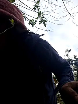 Snapshot of miomio-12 chatting on November 14, 1:04 am miomio-12 online show from November 14, 1:04 am