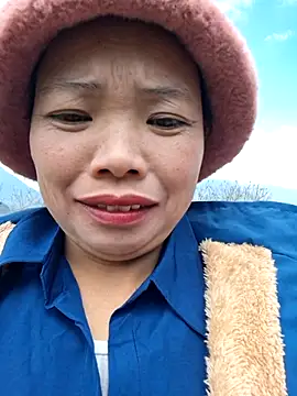 Snapshot of miomio-12 chatting on November 15, 4:54 am miomio-12 online show from November 15, 4:54 am