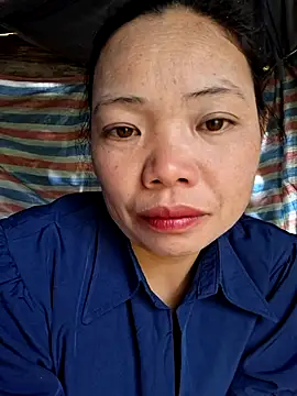 Snapshot of miomio-12 chatting on November 17, 1:00 am miomio-12 online show from November 17, 1:00 am