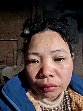 Snapshot of miomio-12 chatting on November 18, 10:36 pm miomio-12 online show from November 18, 10:36 pm