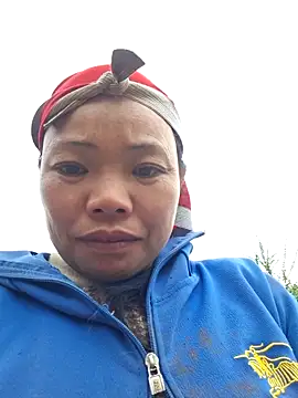 Snapshot of miomio-12 chatting on November 20, 1:28 am miomio-12 online show from November 20, 1:28 am