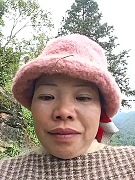 Snapshot of miomio-12 chatting on November 22, 2:54 am miomio-12 online show from November 22, 2:54 am