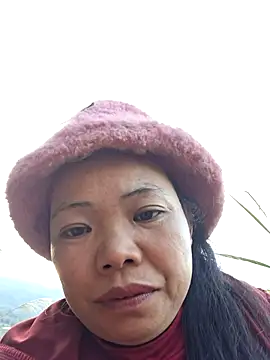 Snapshot of miomio-12 chatting on November 24, 12:27 pm miomio-12 online show from November 24, 12:27 pm