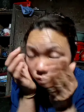 miomio-12 online show from March 27, 3:23 pm