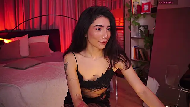 Snapshot of YokoKoko_ chatting on December 19, 5:47 am YokoKoko online show from December 19, 5:47 am