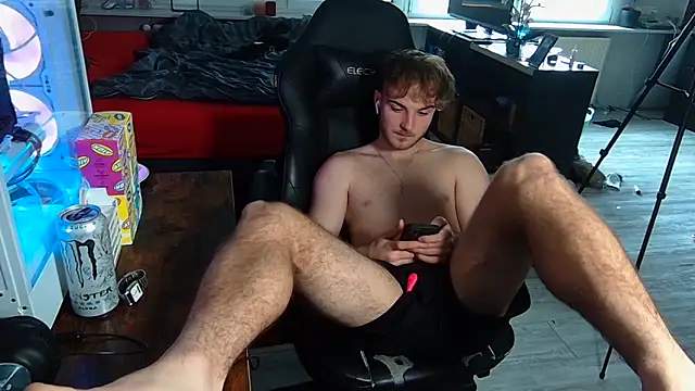 WolkenJunge2006 online show from October 8, 9:29 am