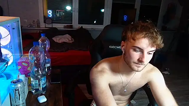 WolkenJunge2006 online show from October 8, 9:34 pm