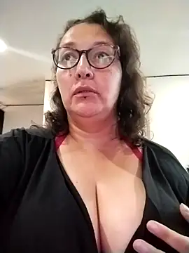 Snapshot of -saraqueen- chatting on November 12, 4:51 pm -saraqueen- online show from November 12, 4:51 pm