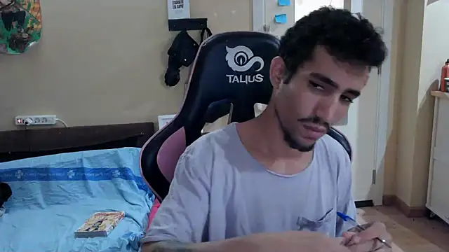 Snapshot of junokun22 chatting on October 4, 6:06 pm junokun22 online show from October 4, 6:06 pm