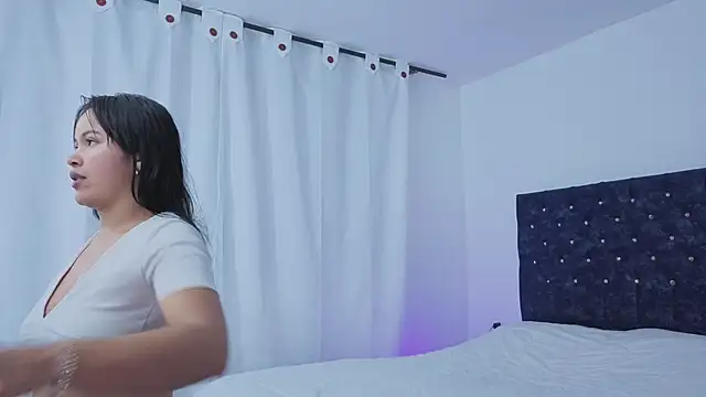 Catherine     online show from November 25, 2:00 am