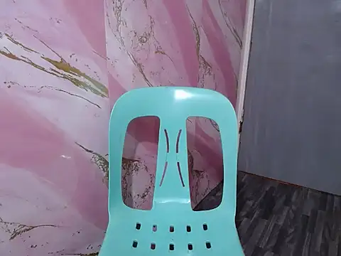 sexyloveee online show from December 3, 2:19 am