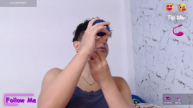 Dominic king7 online show from October 17, 8:11 pm