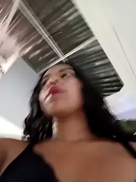 Snapshot of Amayavaldes chatting on December 5, 1:47 am Amayavaldes online show from December 5, 1:47 am