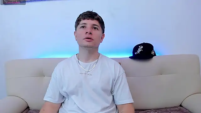 Leoo Miller online show from October 22, 8:52 pm