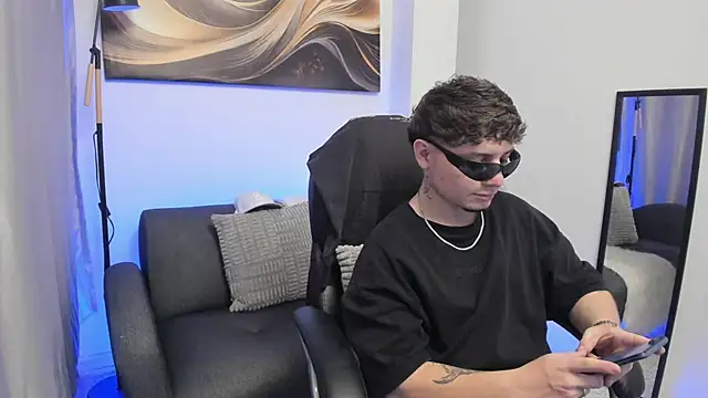 Leoo Miller online show from January 9, 4:04 am