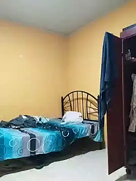 Snapshot of TuChico3n4 chatting on October 6, 10:40 pm TuChico3n4 online show from October 6, 10:40 pm