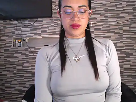 Snapshot of Carla_Bennett__ chatting on October 12, 11:09 am Carla Bennett online show from October 12, 11:09 am