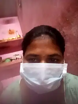 Snapshot of Eswar77 chatting on October 18, 1:52 am Eswar77 online show from October 18, 1:52 am