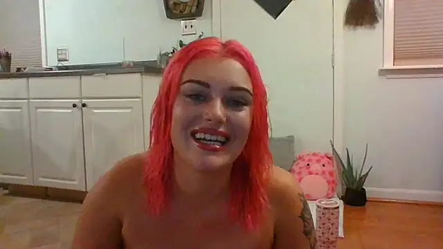 Snapshot of strawberryshortbabe chatting on October 7, 3:14 am strawberryshortbabe online show from October 7, 3:14 am