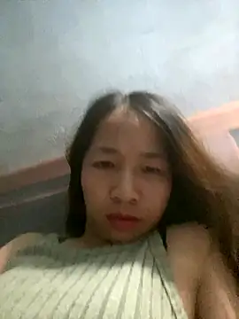 Snapshot of phuongthaoo01 chatting on October 7, 2:47 pm phuongthaoo01 online show from October 7, 2:47 pm