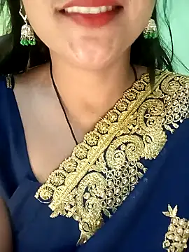 Snapshot of Rashmi_011 chatting on November 24, 11:04 pm Rashmi 011 online show from November 24, 11:04 pm