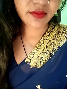 Snapshot of Rashmi_011 chatting on November 26, 11:28 pm Rashmi 011 online show from November 26, 11:28 pm