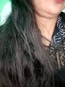 Snapshot of Rashmi_011 chatting on December 15, 8:29 am Rashmi 011 online show from December 15, 8:29 am