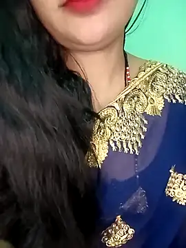 Snapshot of Rashmi_011 chatting on December 17, 11:33 pm Rashmi 011 online show from December 17, 11:33 pm