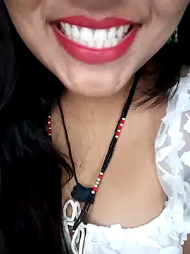 Snapshot of Rashmi_011 chatting on December 19, 6:31 am Rashmi 011 online show from December 19, 6:31 am