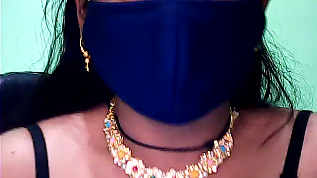 Snapshot of Rashmi_011 chatting on February 20, 3:14 am Rashmi 011 online show from February 20, 3:14 am