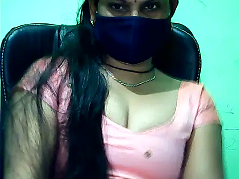 Snapshot of Rashmi_011 chatting on February 20, 1:22 pm Rashmi 011 online show from February 20, 1:22 pm