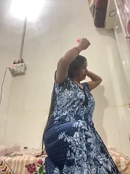 Snapshot of Sapnahot34 chatting on November 23, 4:23 am Sapnahot34 online show from November 23, 4:23 am