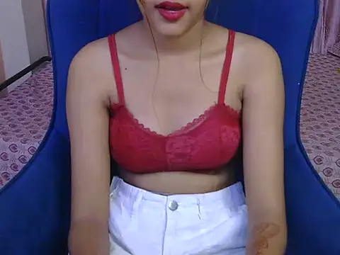 Snapshot of yours-angell chatting on November 4, 5:17 am yours-angell online show from November 4, 5:17 am