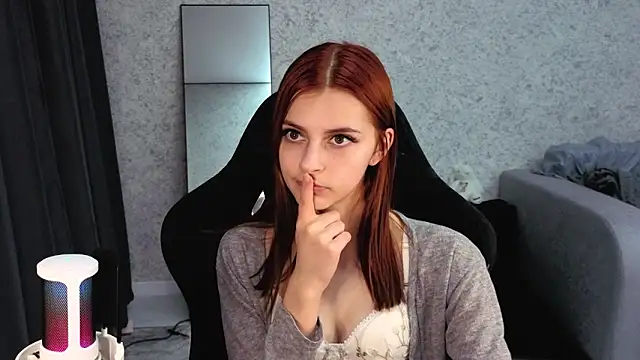 kitti sweett online show from October 28, 7:49 pm