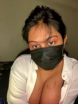 Monica  Bellucci   online show from January 11, 2:55 pm