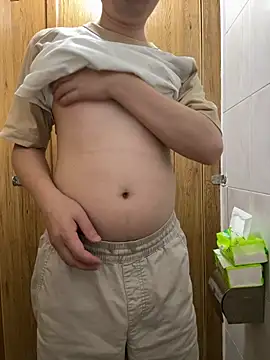 yichengm online show from October 9, 7:39 am