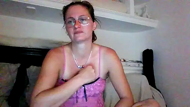 Snapshot of xcrazzycat chatting on October 12, 8:30 pm xcrazzycat online show from October 12, 8:30 pm