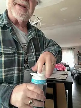 Jcaspen online show from March 7, 1:30 pm