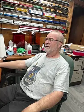 Jcaspen online show from April 19, 12:15 pm