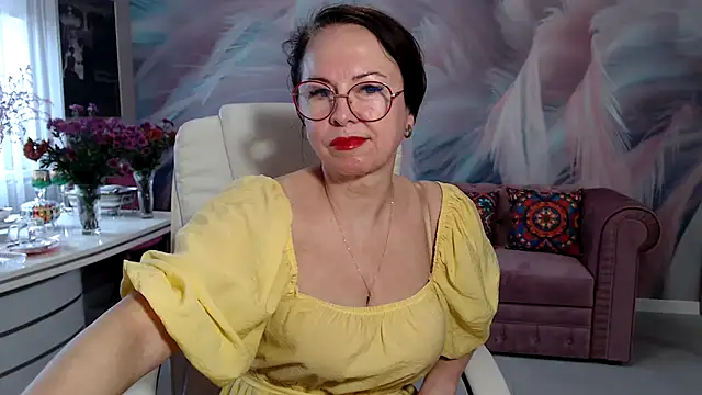 Snapshot of Arisa5000 chatting on November 9, 10:57 am Arisa5000 online show from November 9, 10:57 am